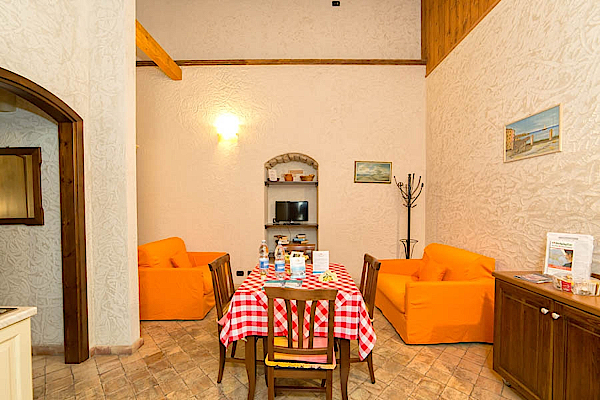 Gioielli-zaffiro-wohnzimmer
