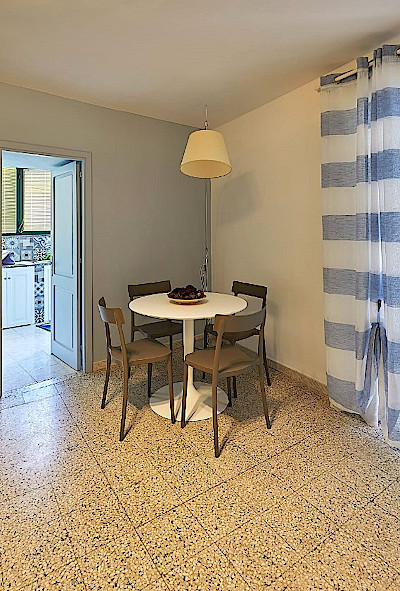 Casa-michele-esstisch