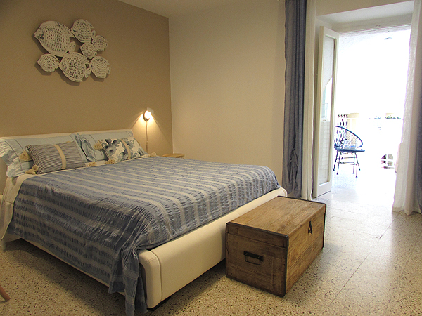 Casa-michele-schlafzimmer-balkon